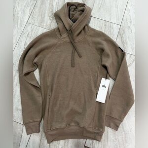 ALO Yoga Unisex Triumph Fleeced Pullover Hoodie with Zip pockets